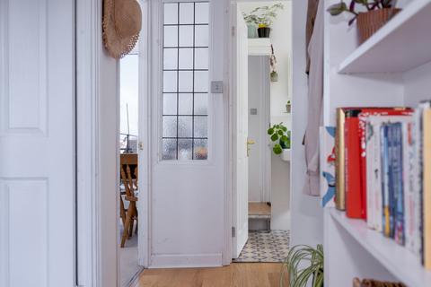 23b Cintra Park, London, SE19 2LH