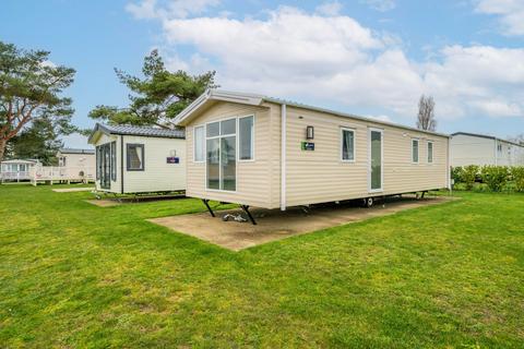 2 bedroom park home for sale, Burgh Castle Marina And Holiday Park, Butt Lane