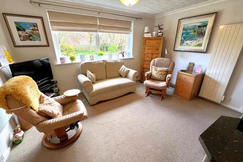 27 Snowdon Close, Blackpool, FY1 5AZ