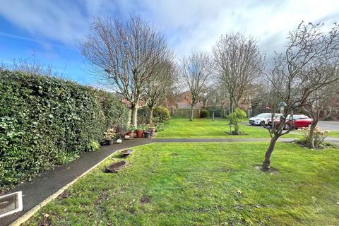 27 Snowdon Close, Blackpool, FY1 5AZ