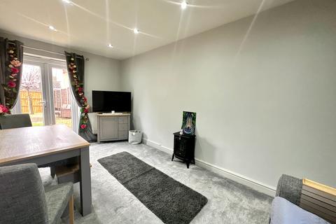 4 bedroom terraced house for sale - Old College Drive, Wednesbury WS10