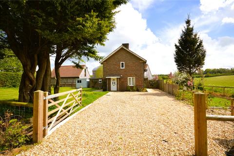 3 bedroom detached house to rent, Winchester, Hampshire SO21
