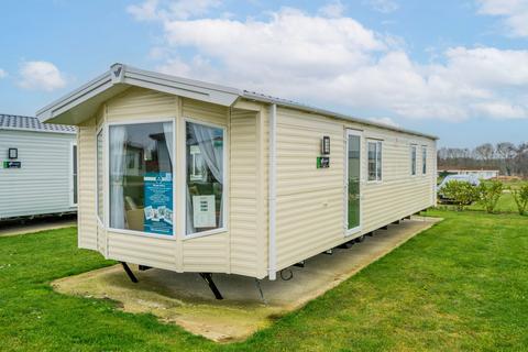 2 bedroom park home for sale, Burgh Castle Marina And Holiday Park, Butt Lane