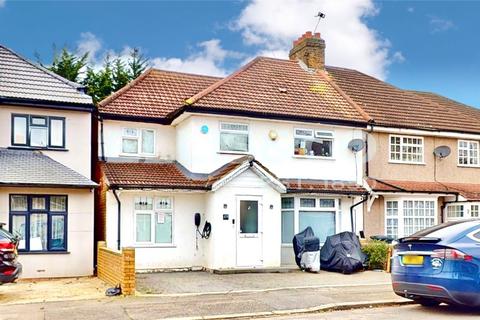 6 bedroom semi-detached house for sale - Betham Road, Greenford, UB6