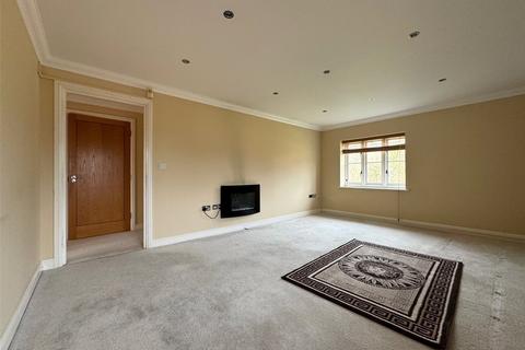 2 bedroom apartment to rent, Elizabeth Drive, Banstead, Surrey, SM7