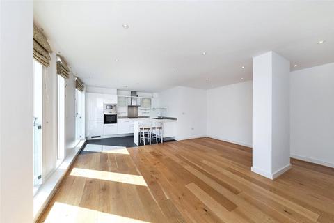 2 bedroom apartment to rent, The Copper Building, Kingfisher Way, Cambridge