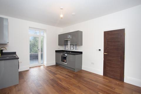 2 bedroom apartment to rent, Asylum Road, London, SE15