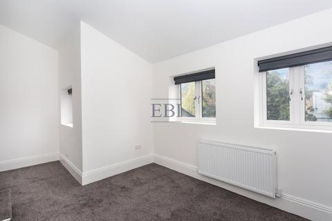 2 bedroom apartment to rent, Asylum Road, London, SE15