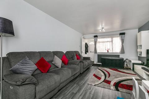 2 bedroom maisonette for sale, Wakehams Green Drive, CRAWLEY, West Sussex, RH10