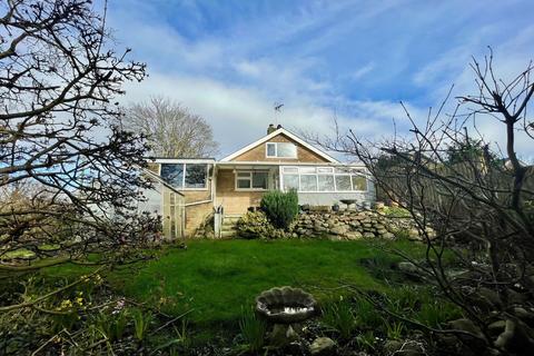 3 bedroom bungalow for sale, 17 Llwyn Ynn, Talybont, LL43 2AL