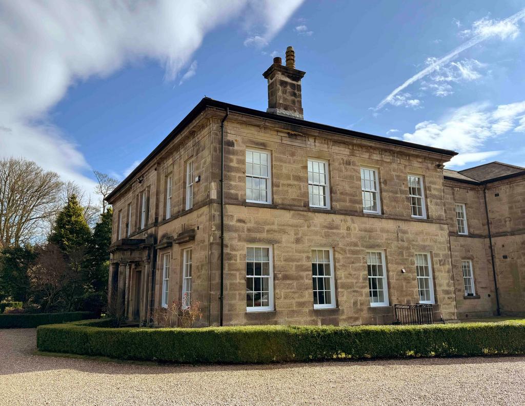 Standen Park House, Lancaster, LA1 4 bed townhouse for sale £475,000