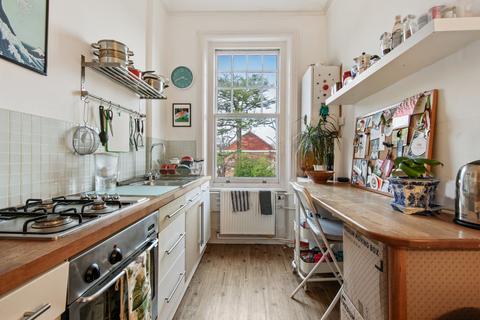 Flat 4, 10 Mowbray Road, London, SE19 2RN
