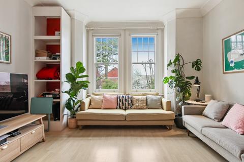 Flat 4, 10 Mowbray Road, London, SE19 2RN