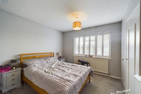 3 bedroom semi-detached house for sale, Long Furlong, Stone, Aylesbury, Buckinghamshire