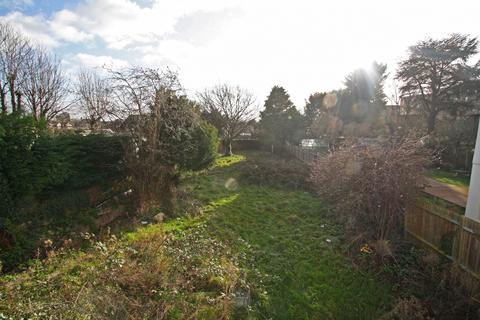 15 Madeline Road, London, SE20 8AY