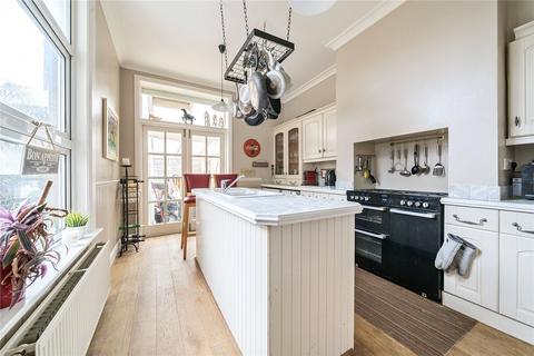 1 bedroom flat for sale, St Georges Road, Palmers Green, London, N13