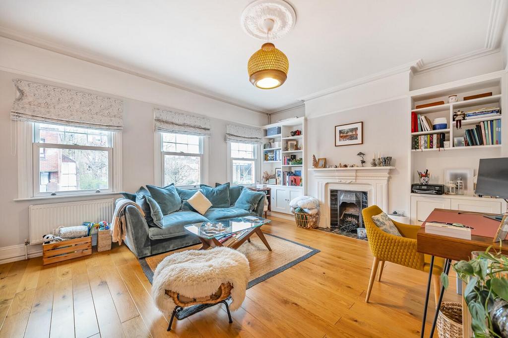 Mazenod Avenue, West Hampstead 2 bed flat for sale £850,000