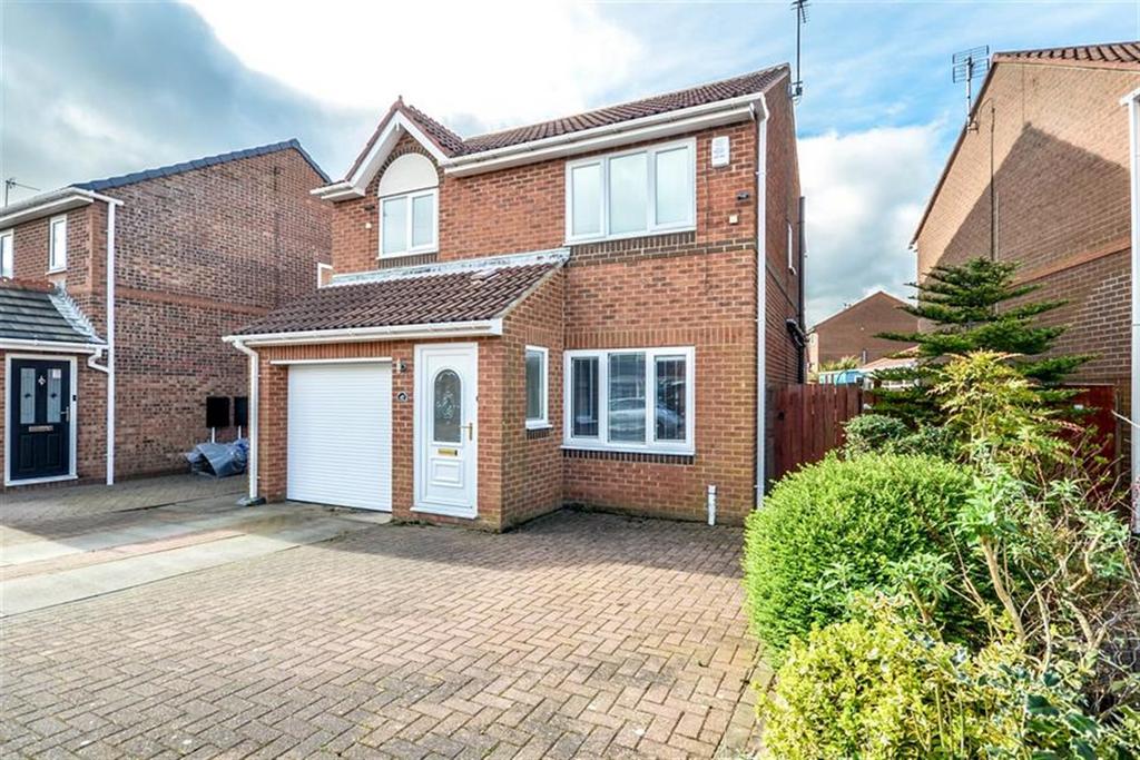 Beacon Glade, South Shields 3 bed detached house for sale £304,995