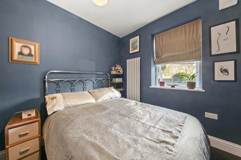 Flat 2, 17 Hamlet Road, London, SE19 2AP