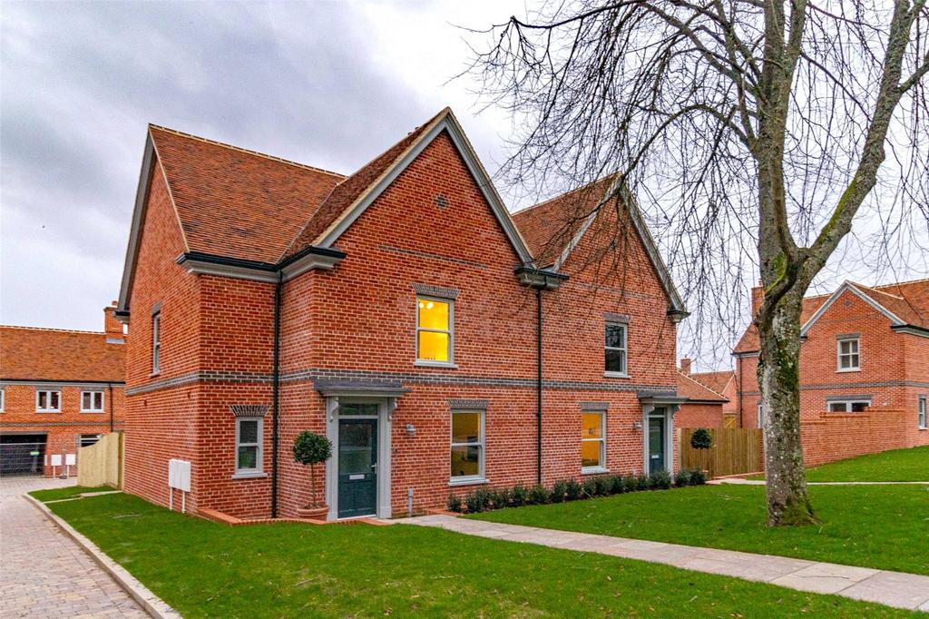House 24, Chiseldon SN4 3 bed semidetached house for sale £540,000