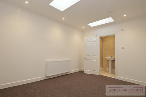 3 bedroom end of terrace house to rent, Maida Vale, NW6