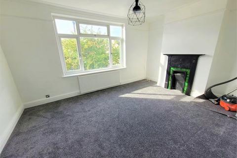 2 bedroom apartment to rent - Glendale Gardens, Leigh on sea, Leigh on sea,