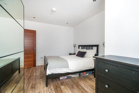 1 bedroom flat for sale, High Wycombe,  Buckinghamshire,  HP11