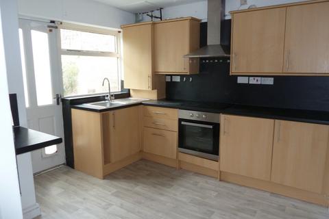 3 bedroom terraced house to rent, Stalybridge, Cheshire, SK15