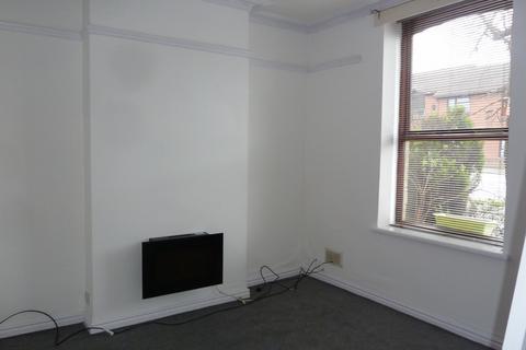 3 bedroom terraced house to rent, Stalybridge, Cheshire, SK15