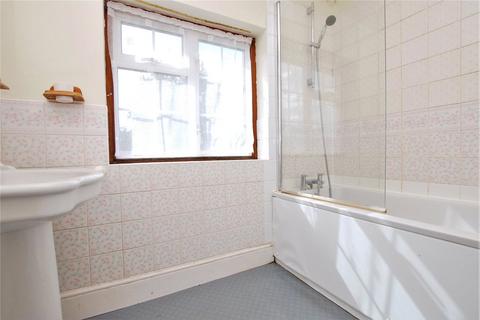 14 Beckingham Road, Guildford, GU2 8BN