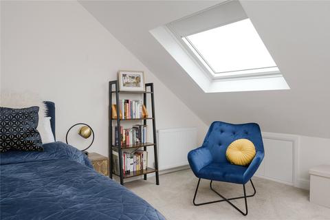 93 Gloucester Road, Kingston Upon Thames, KT1 3QW