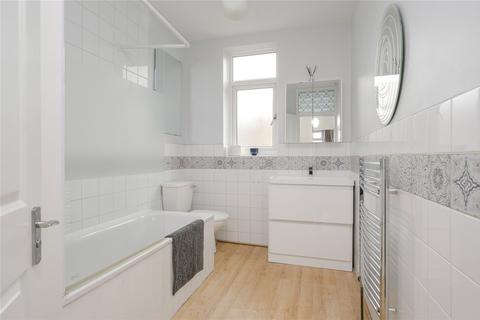 93 Gloucester Road, Kingston Upon Thames, KT1 3QW