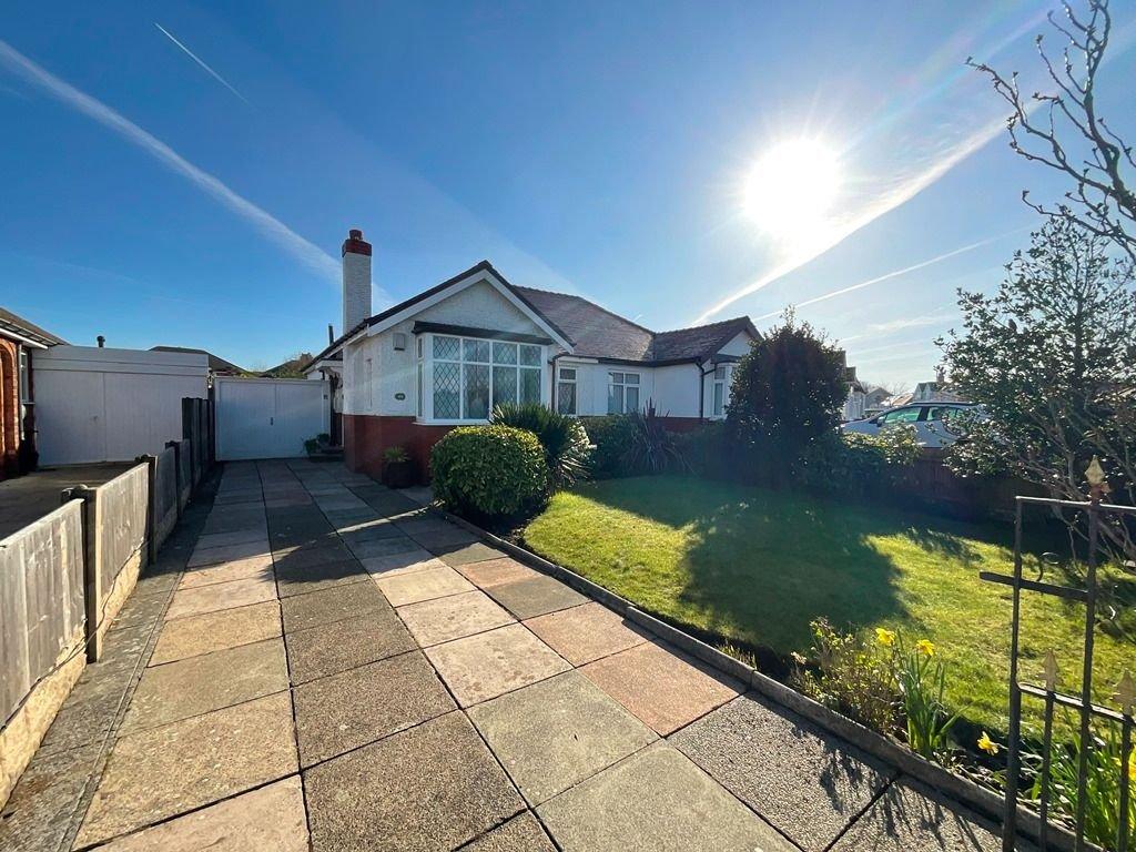 Fairhaven Road, Southport PR9 2 bed semidetached bungalow for sale £
