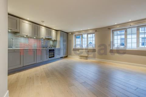 3 bedroom flat to rent, French Street, Sunbury-On-Thames TW16