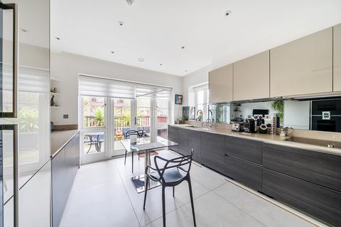 undefined, Mill Hill NW7