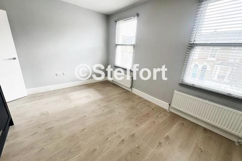 2 bedroom apartment to rent, Mabley Street, London, E9