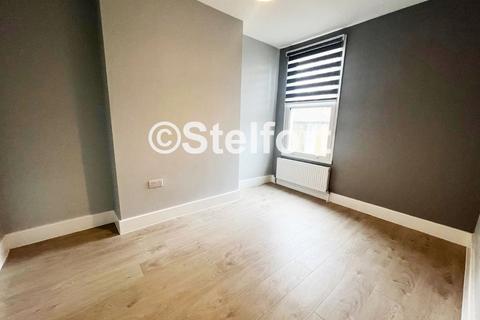 2 bedroom apartment to rent, Mabley Street, London, E9