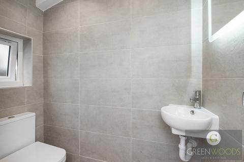 13 Brookside Crescent, Worcester Park, KT4 8AQ