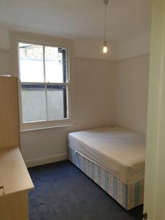 2 bedroom flat to rent - Larden Road, London W3