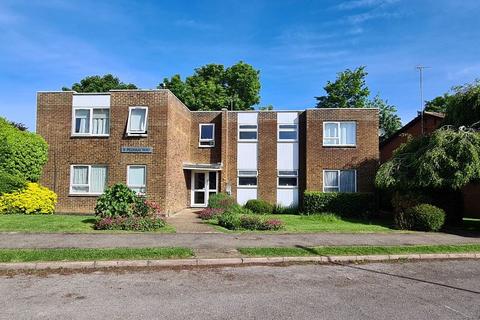 2 bedroom flat for sale, Pelham Way, Great Bookham KT23