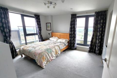 3 bedroom apartment to rent, Olympian Heights, Woking GU22