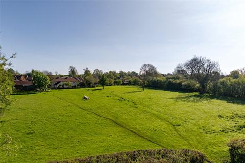undefined, High Street, North Marston, Buckingham, Buckinghamshire, MK18