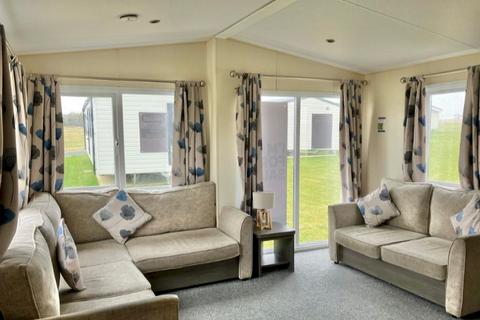 2 bedroom lodge for sale - Broadland Sands Holiday Park, Corton NR32