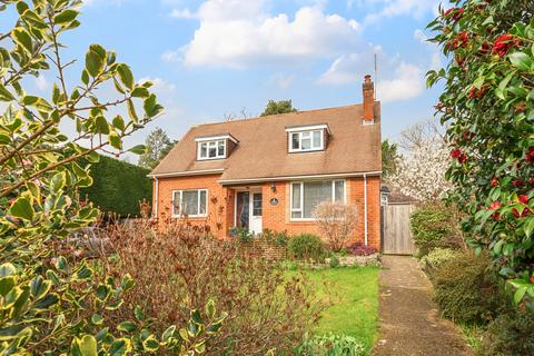 4 bedroom detached house for sale, Heatherdene Road, Chandler's Ford, Eastleigh, SO53