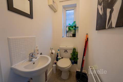 3 bedroom end of terrace house for sale, Pilgrims Way , Gainsborough DN21