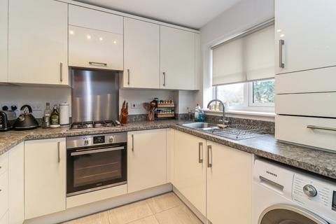 2 bedroom apartment for sale, Asheridge Road, Chesham, HP5