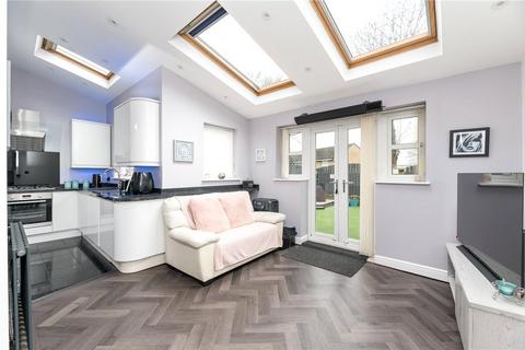 4 bedroom detached house for sale, The Leavens, Apperley Bridge, Bradford, West Yorkshire, BD10