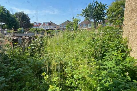 91 Burnway, Hornchurch, RM11 3SN