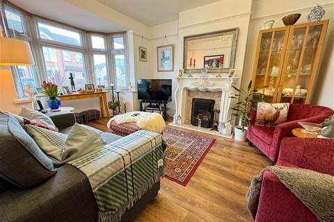 29 Brooklands Road, Romford, RM7 7EB