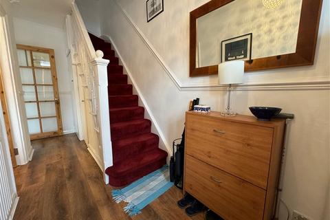 29 Brooklands Road, Romford, RM7 7EB